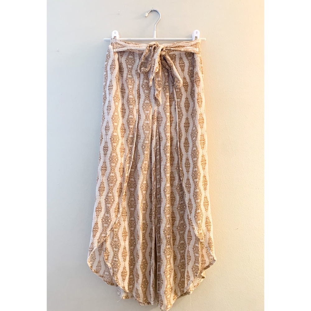 Flowy Patterned Pants